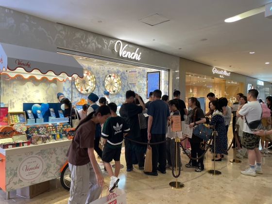 【2025年中国消費トレンド番付】関脇＜西＞：リアル消費回帰